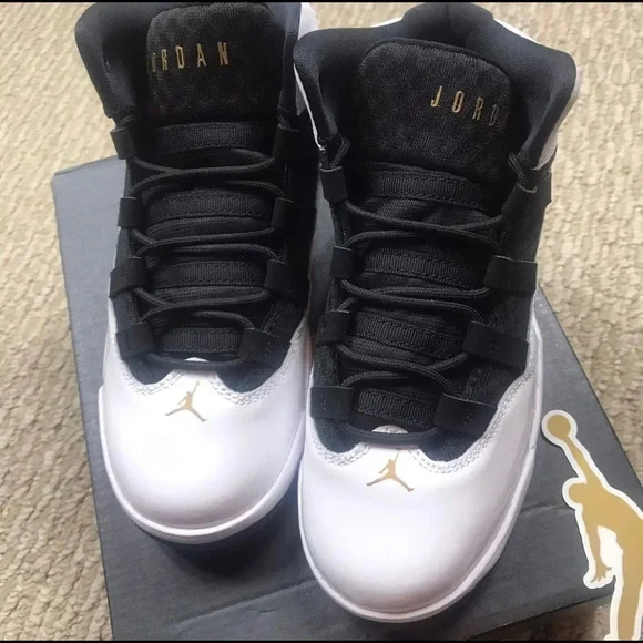 NWT air Jordan Max aura white size 2y - Picture 3 of 5